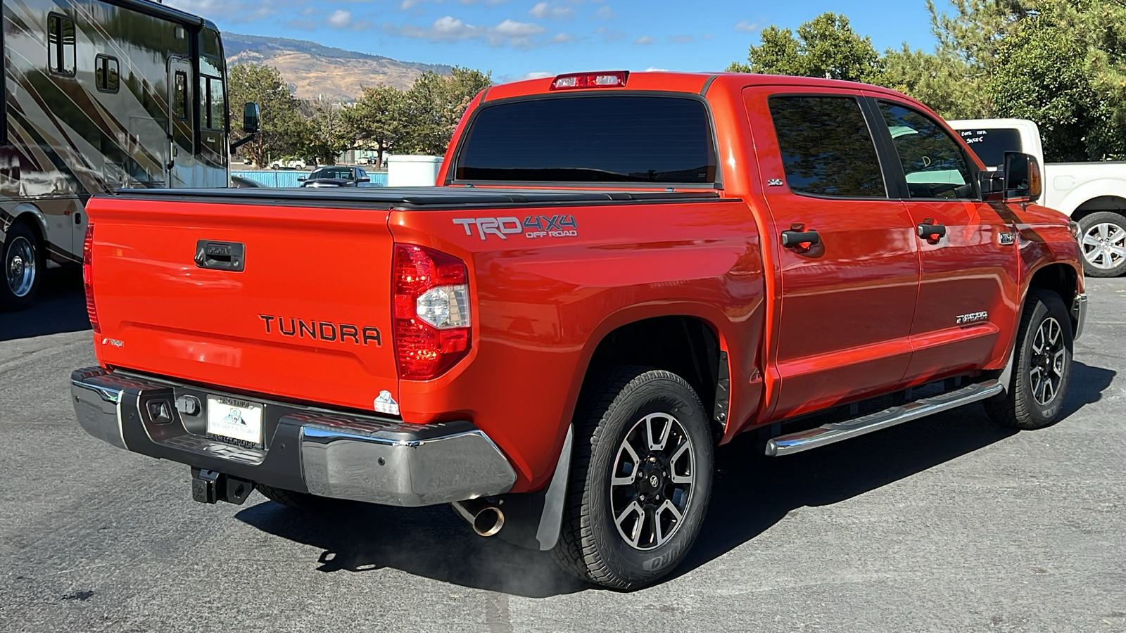 2018 Toyota Tundra SR5 CrewMax 5.5 Bed 5.7L 5