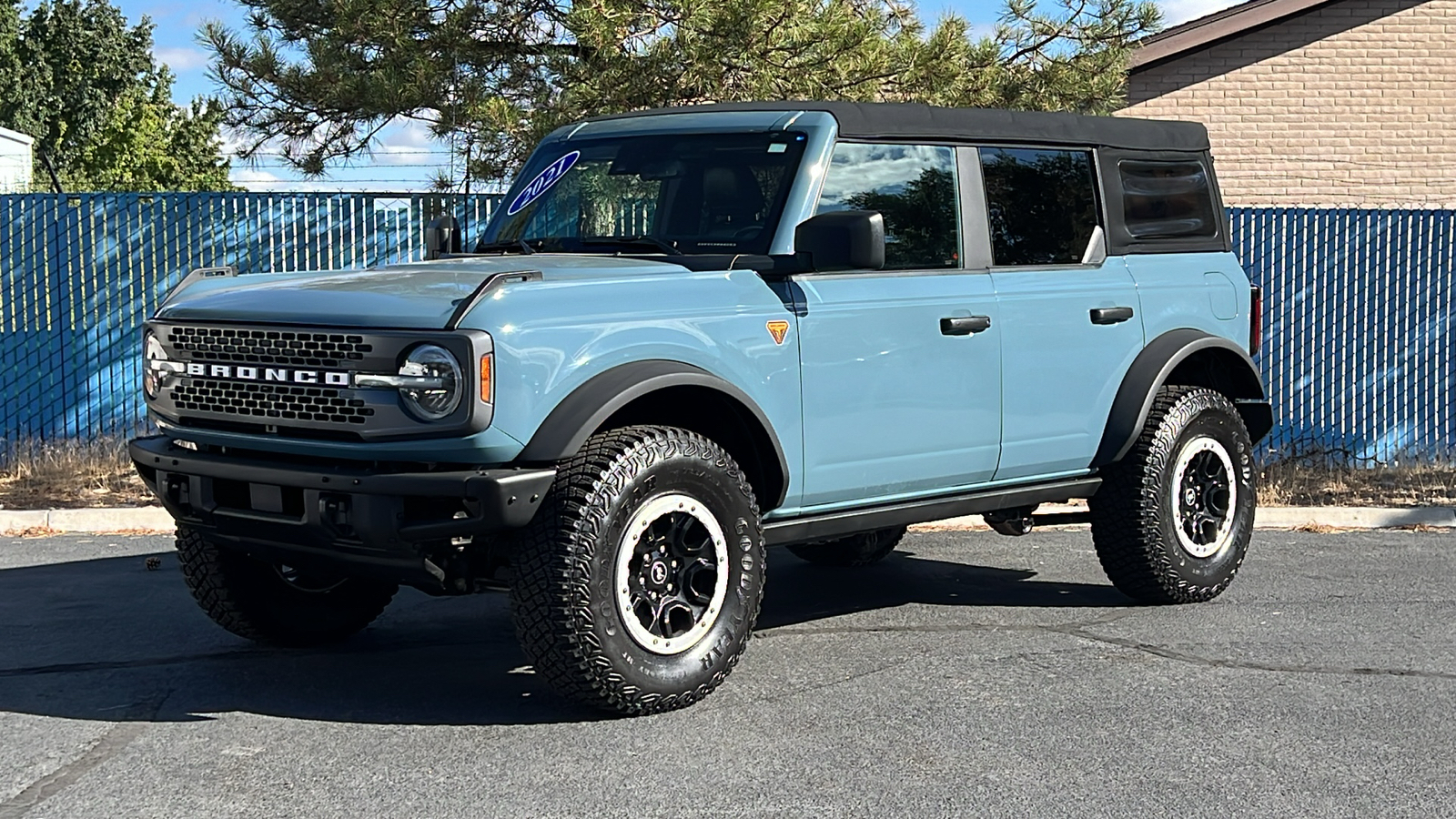 2021 Ford Bronco Badlands 1