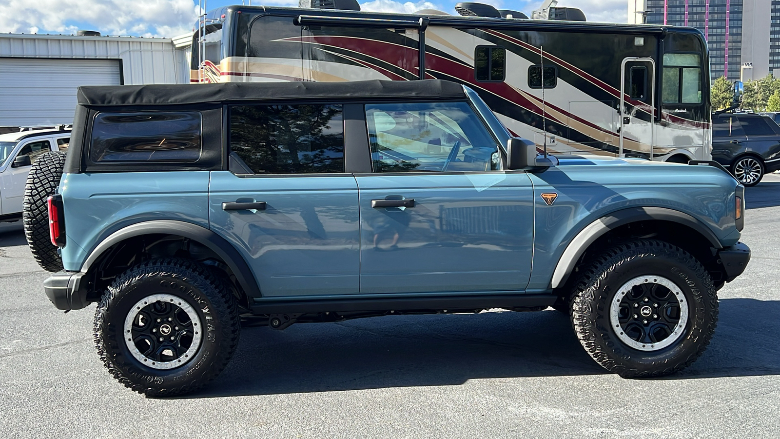 2021 Ford Bronco Badlands 4