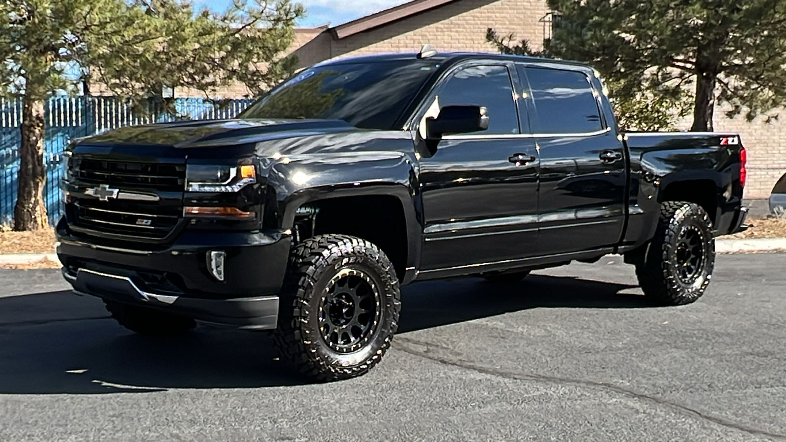 2018 Chevrolet Silverado 1500 LT 4WD Crew Cab 143.5 1