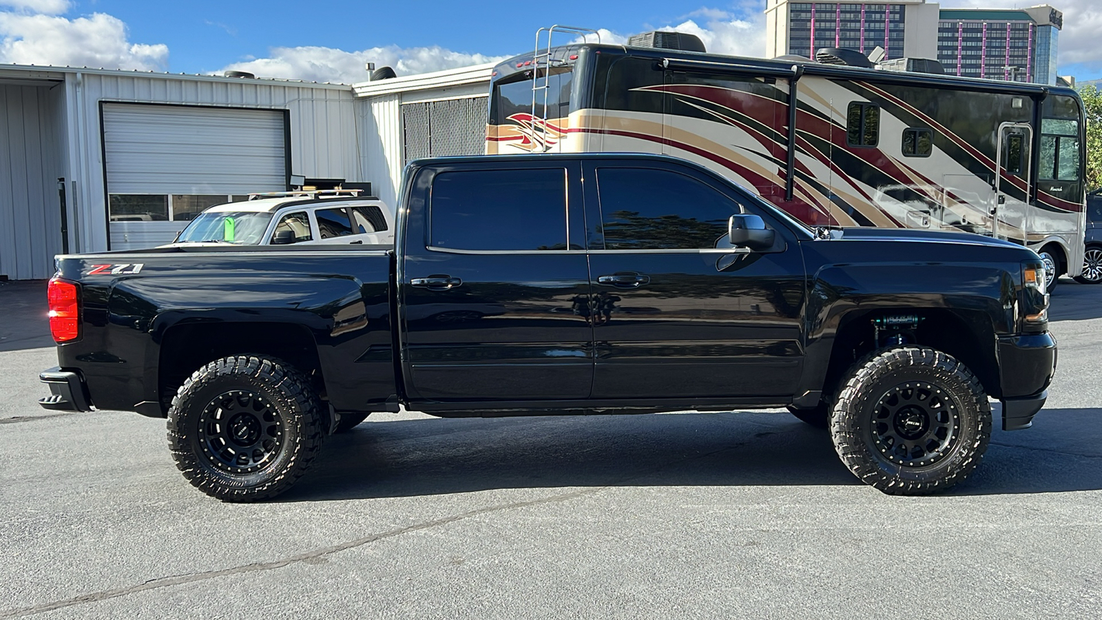 2018 Chevrolet Silverado 1500 LT 4WD Crew Cab 143.5 4