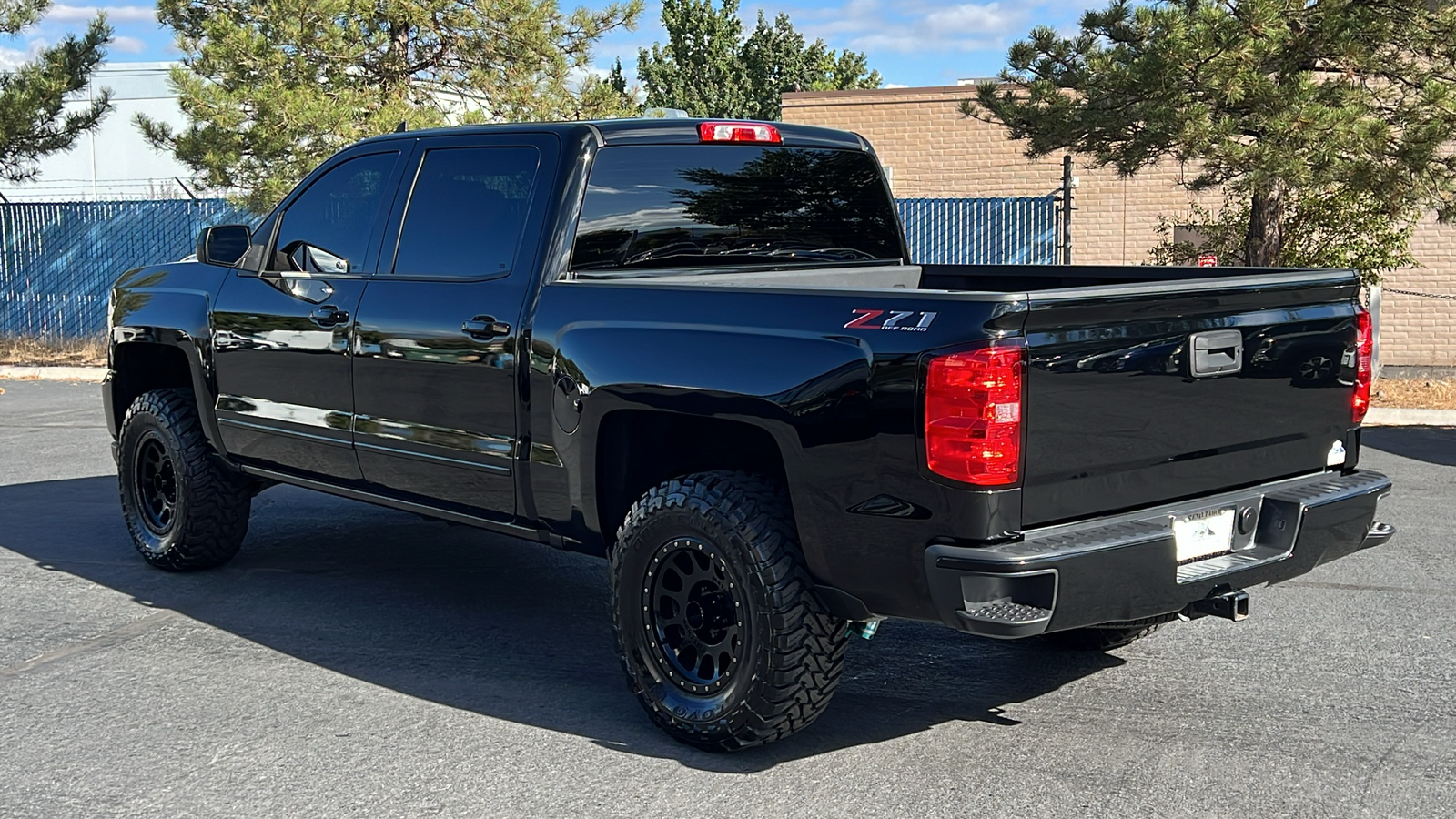 2018 Chevrolet Silverado 1500 LT 4WD Crew Cab 143.5 7