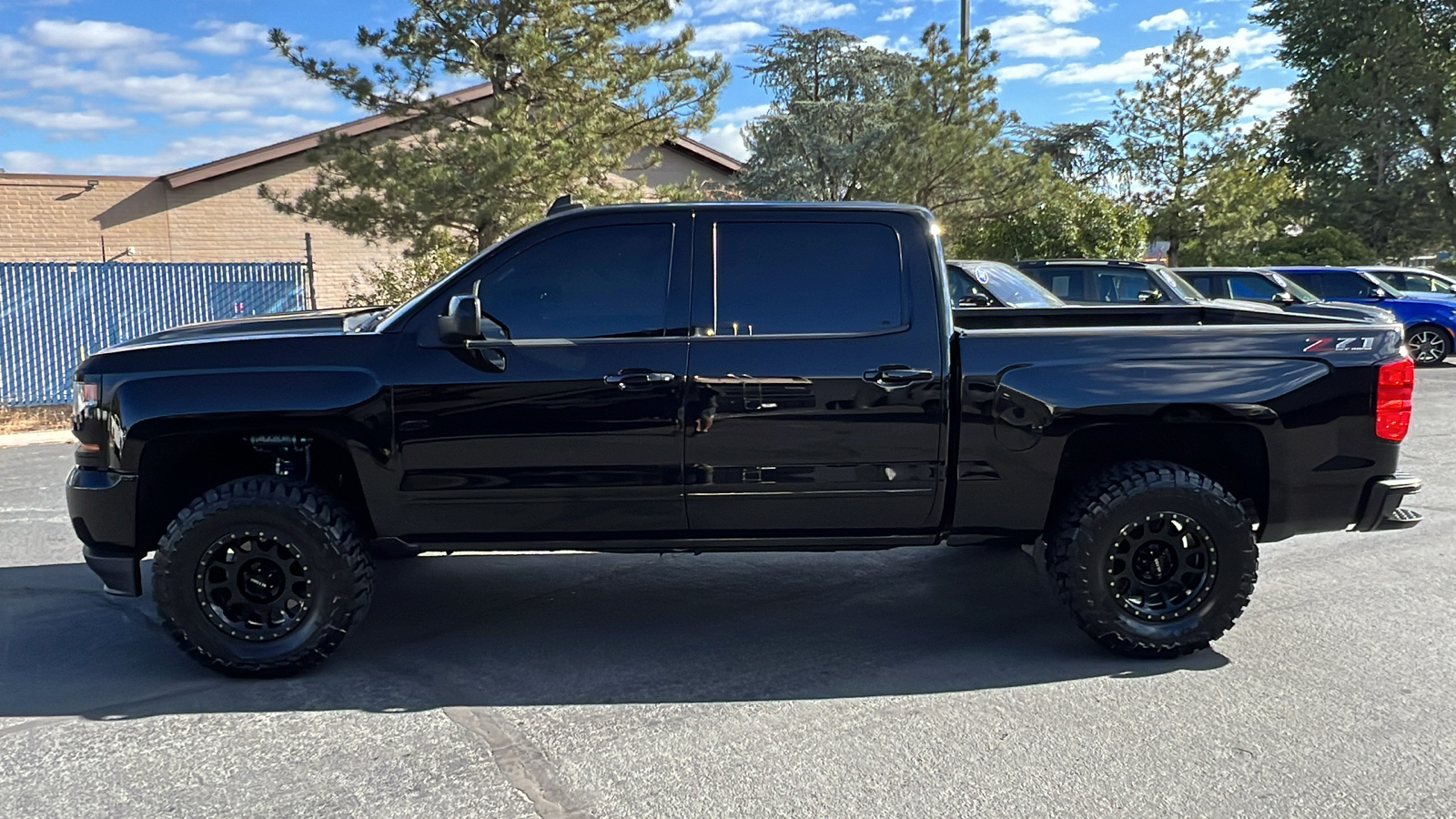 2018 Chevrolet Silverado 1500 LT 4WD Crew Cab 143.5 8