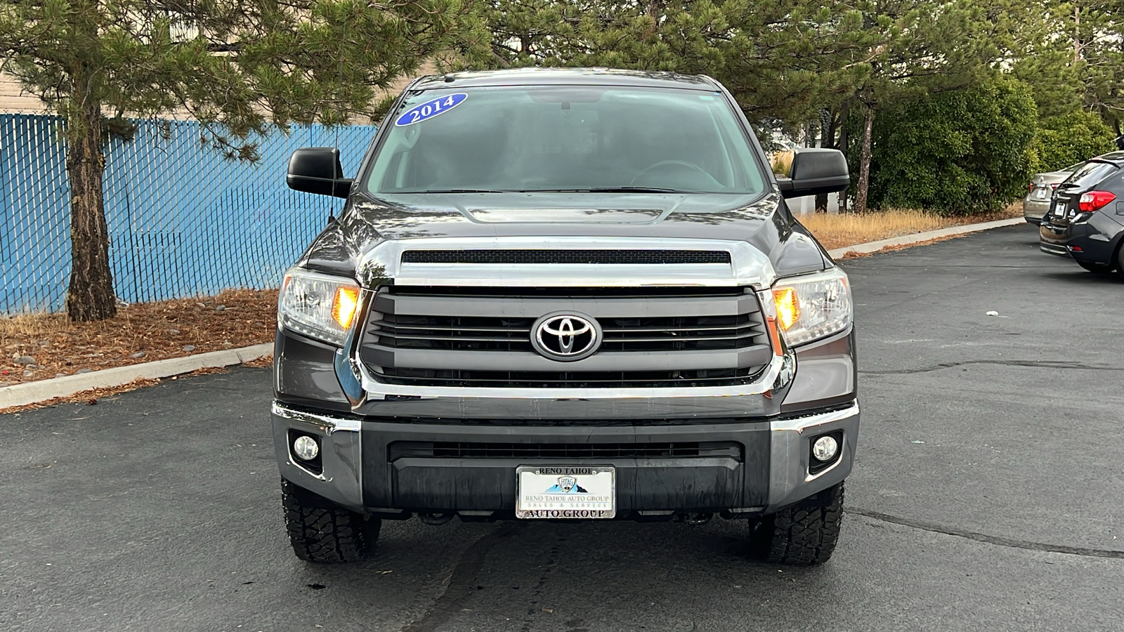 2014 Toyota Tundra SR5 Double Cab 5.7L V8 6-Spd AT 2