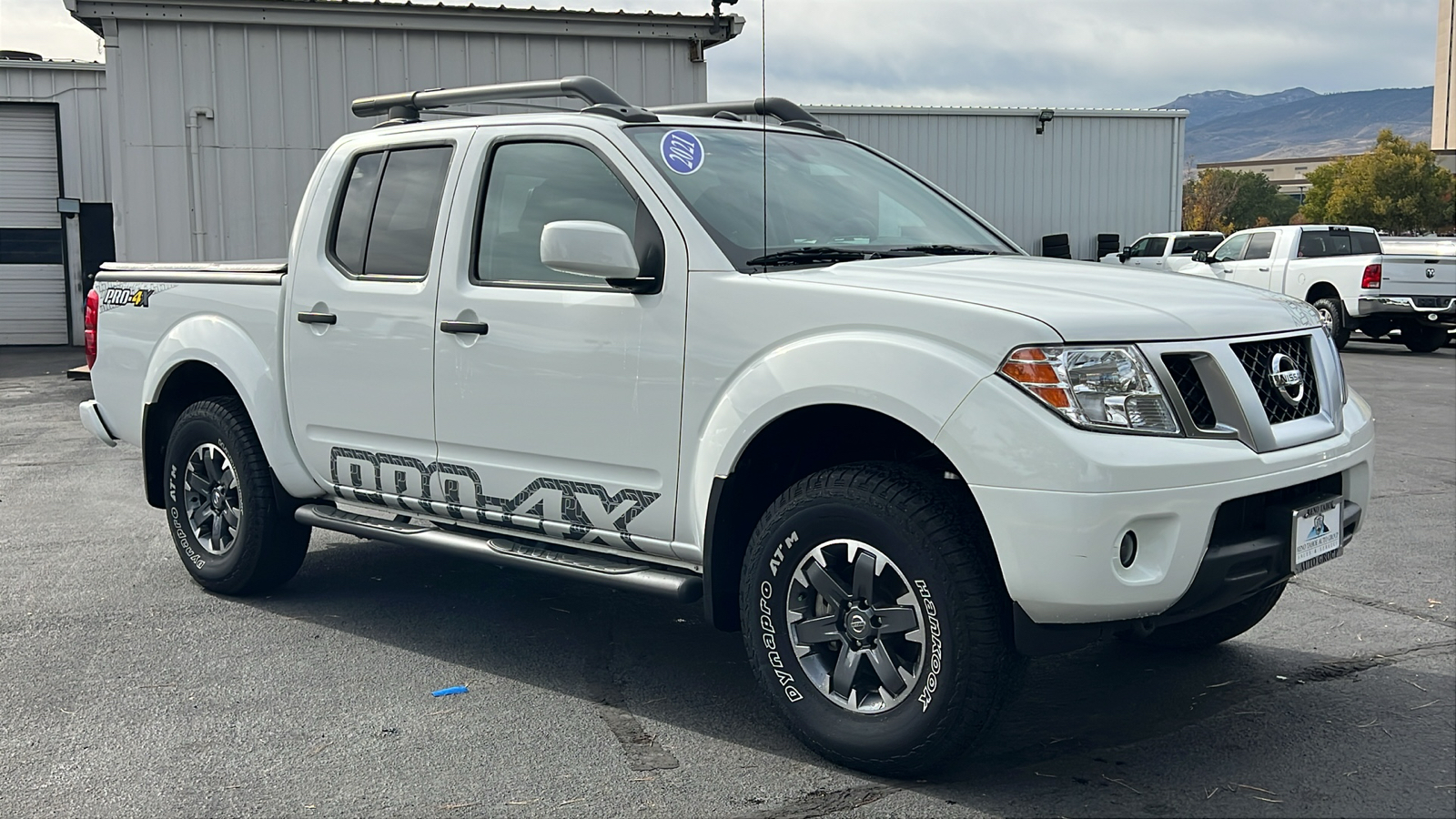 2021 Nissan Frontier PRO-4X Crew Cab 4x4 Auto 3