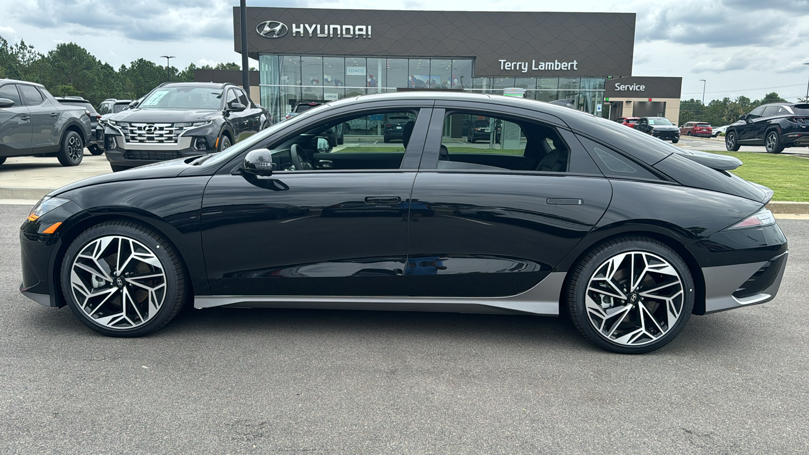 2025 Hyundai IONIQ 6 Limited 4