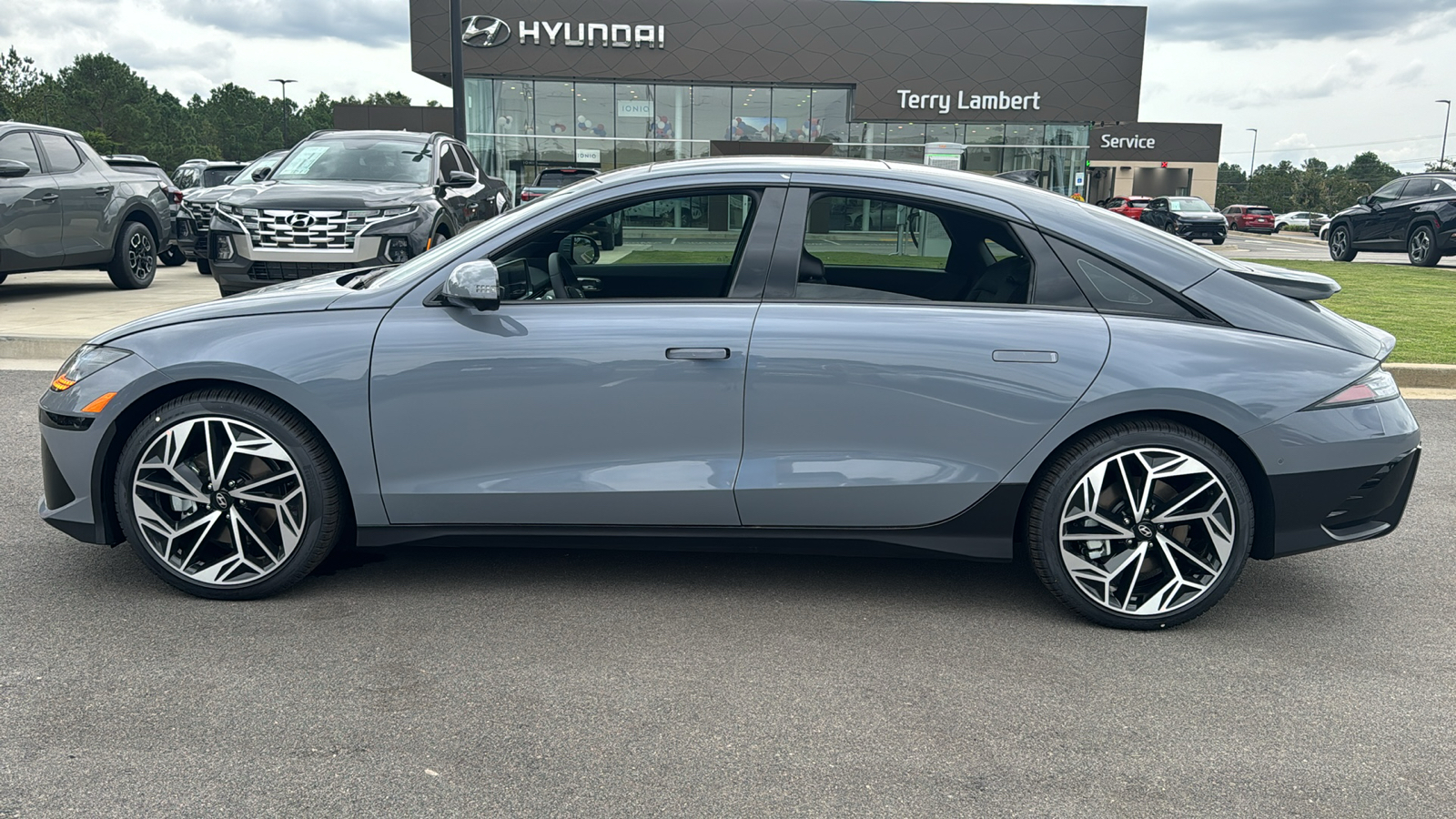 2025 Hyundai IONIQ 6 Limited 4