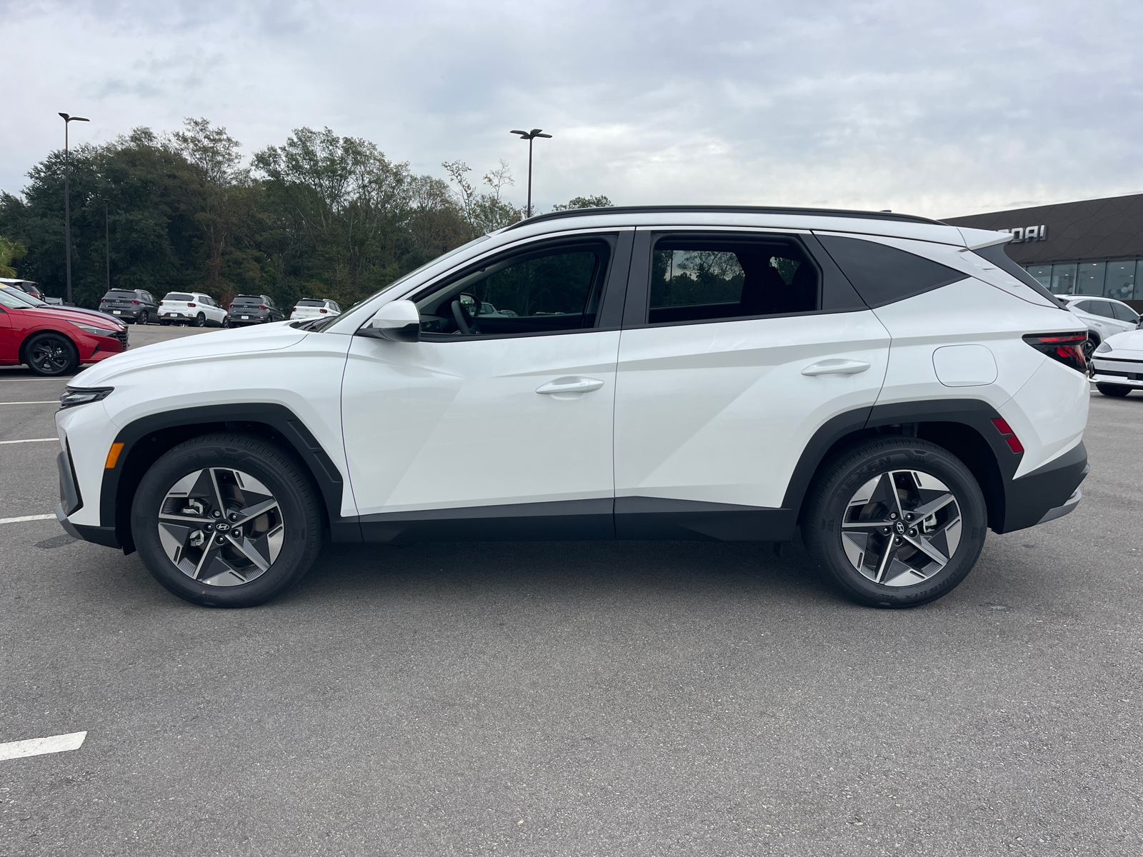 2025 Hyundai Tucson SEL 4