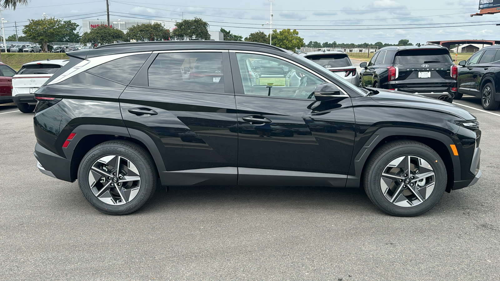 2025 Hyundai Tucson SEL 8