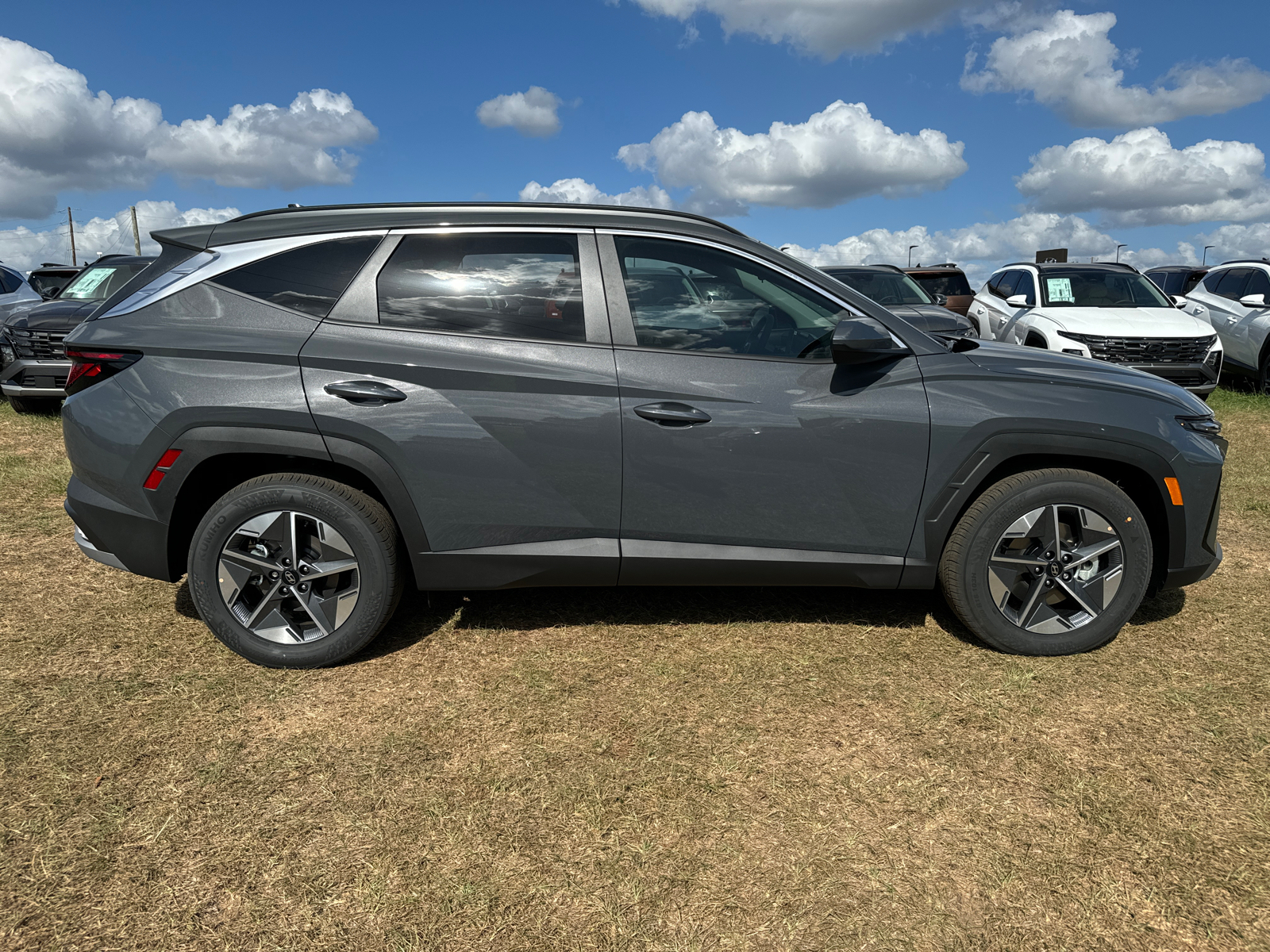 2025 Hyundai Tucson SEL 8