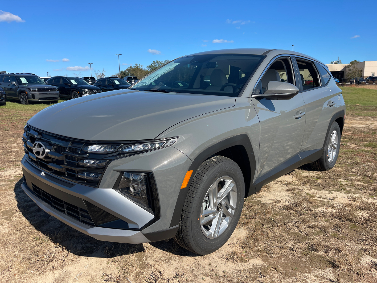 2025 Hyundai Tucson SE 3