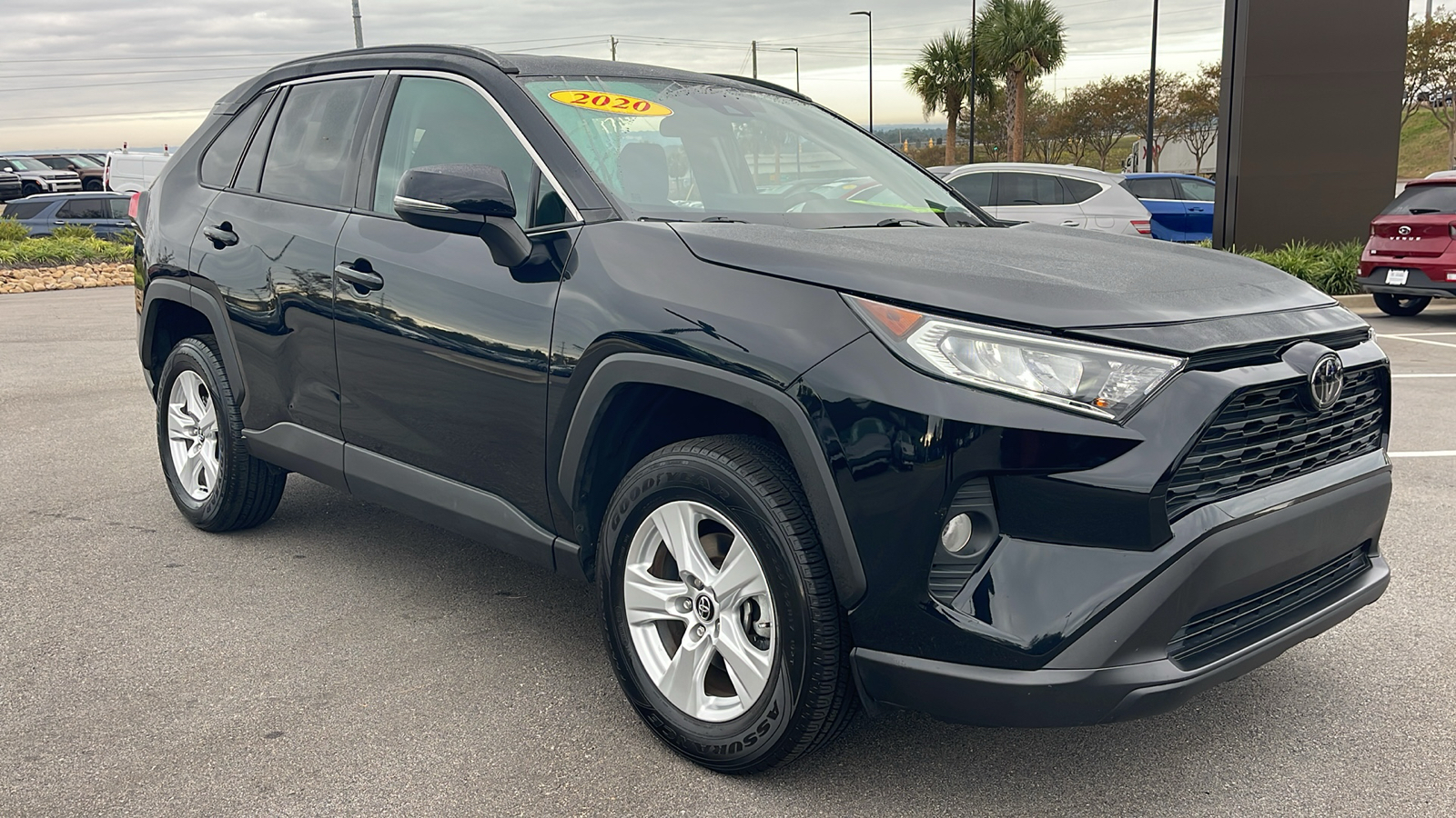 2020 Toyota RAV4 XLE 1