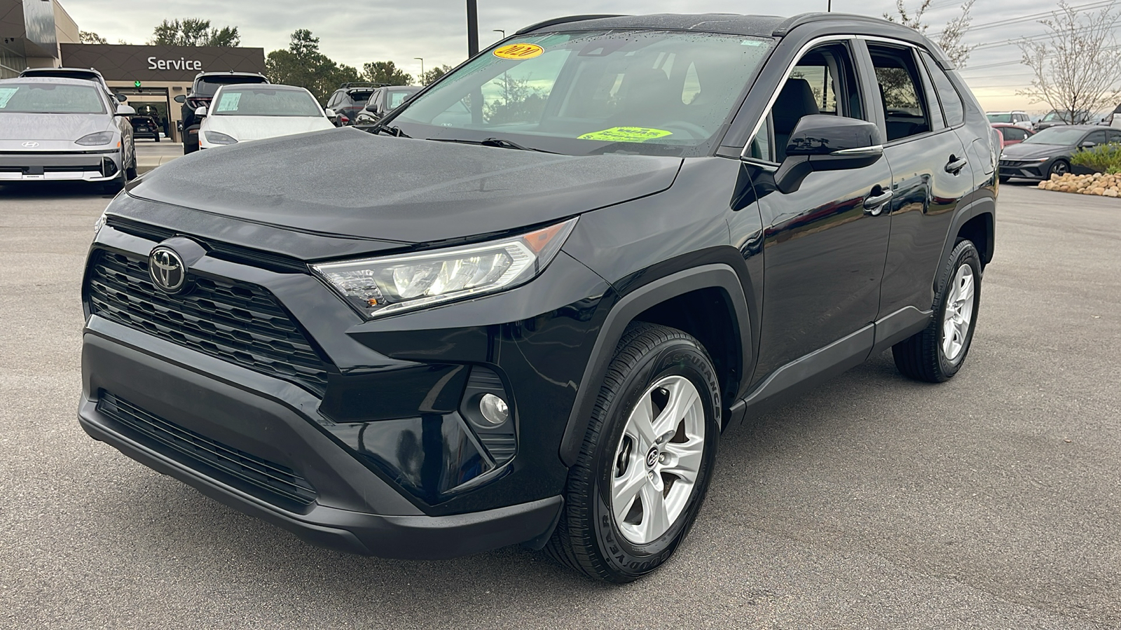 2020 Toyota RAV4 XLE 3