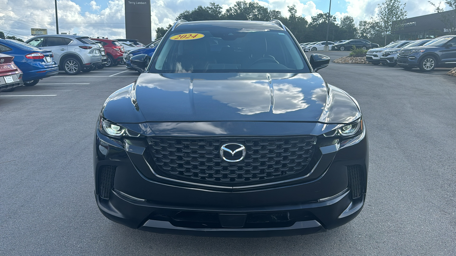 2024 Mazda CX-50 2.5 S Preferred Package 2