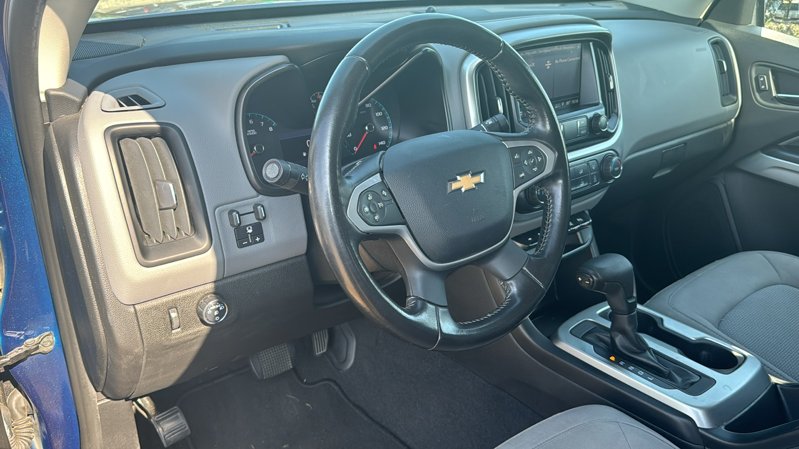 2020 Chevrolet Colorado LT 25