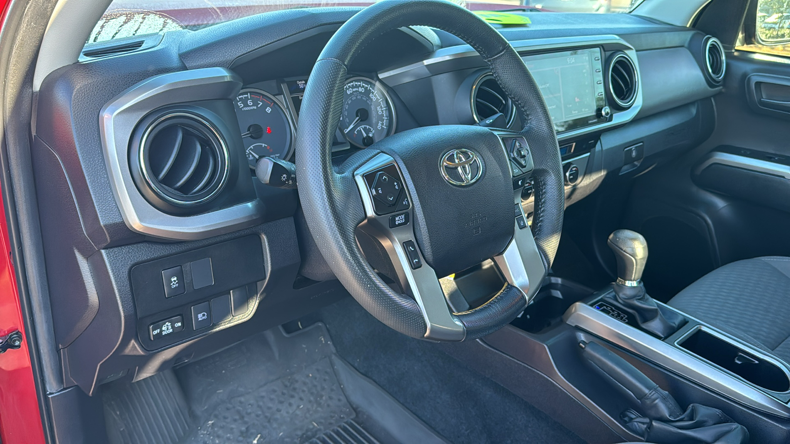 2022 Toyota Tacoma TRD Off-Road 25