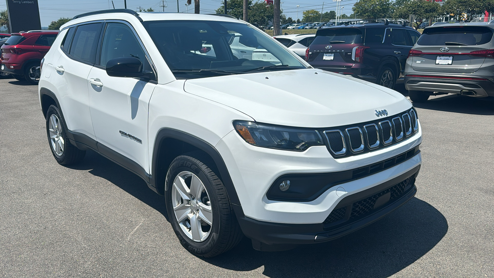 2022 Jeep Compass Latitude 1