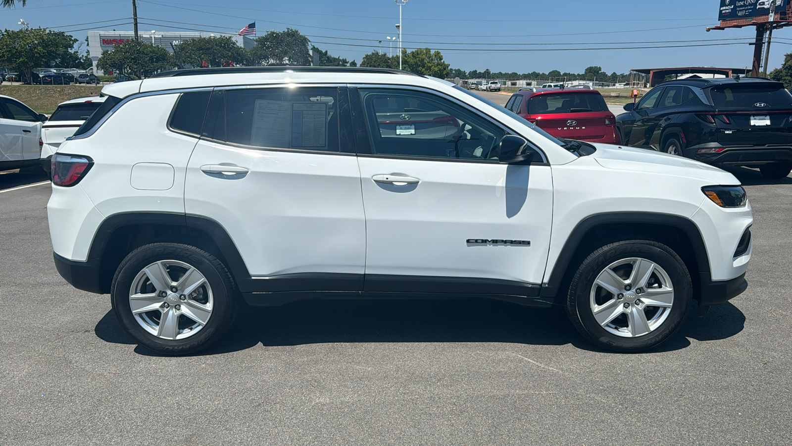 2022 Jeep Compass Latitude 8