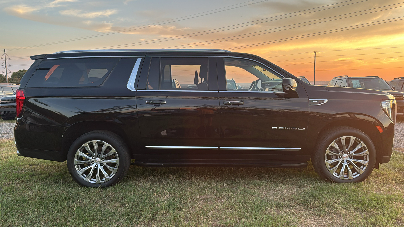 2021 GMC Yukon XL Denali 8