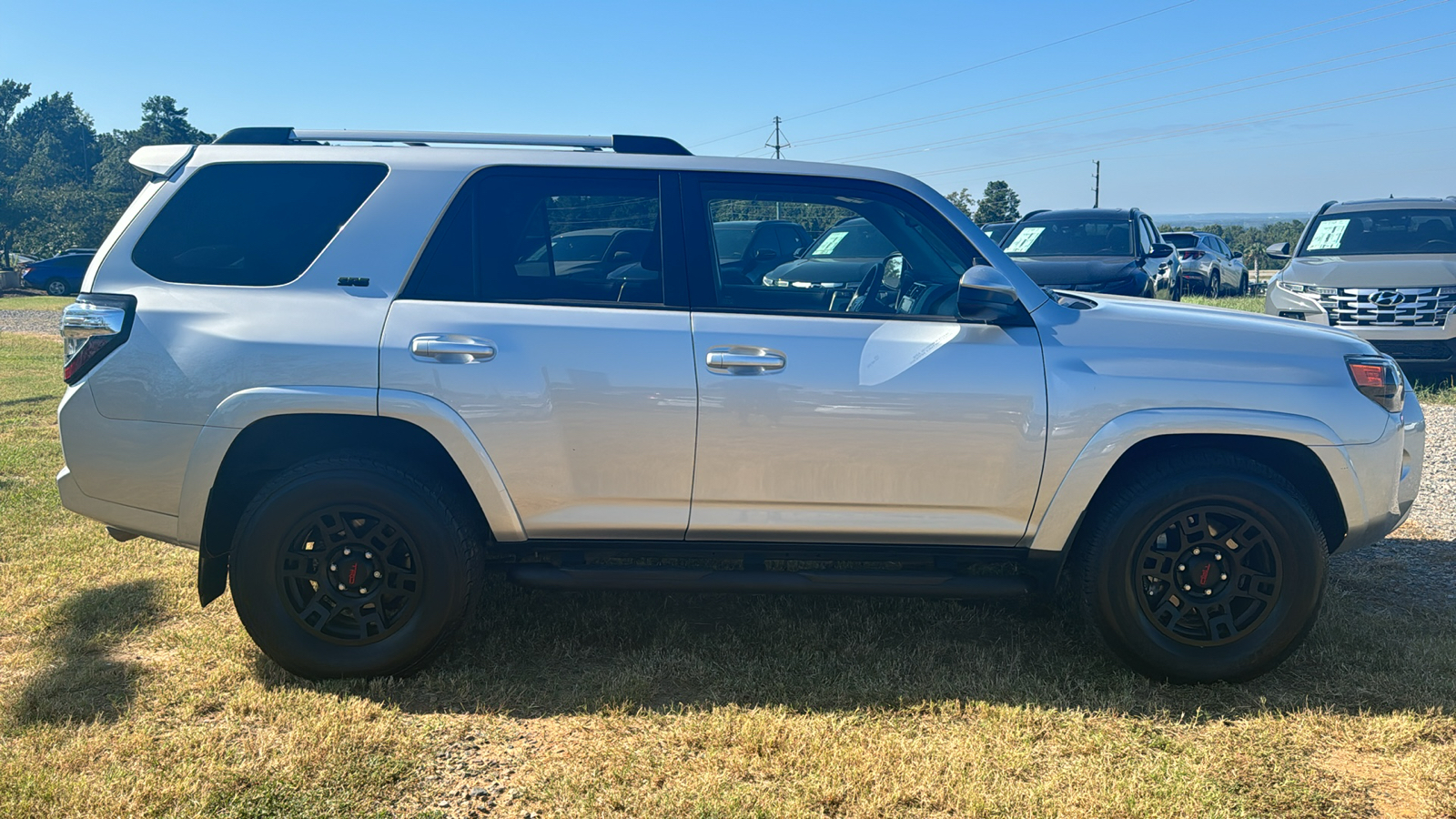 2023 Toyota 4Runner SR5 8