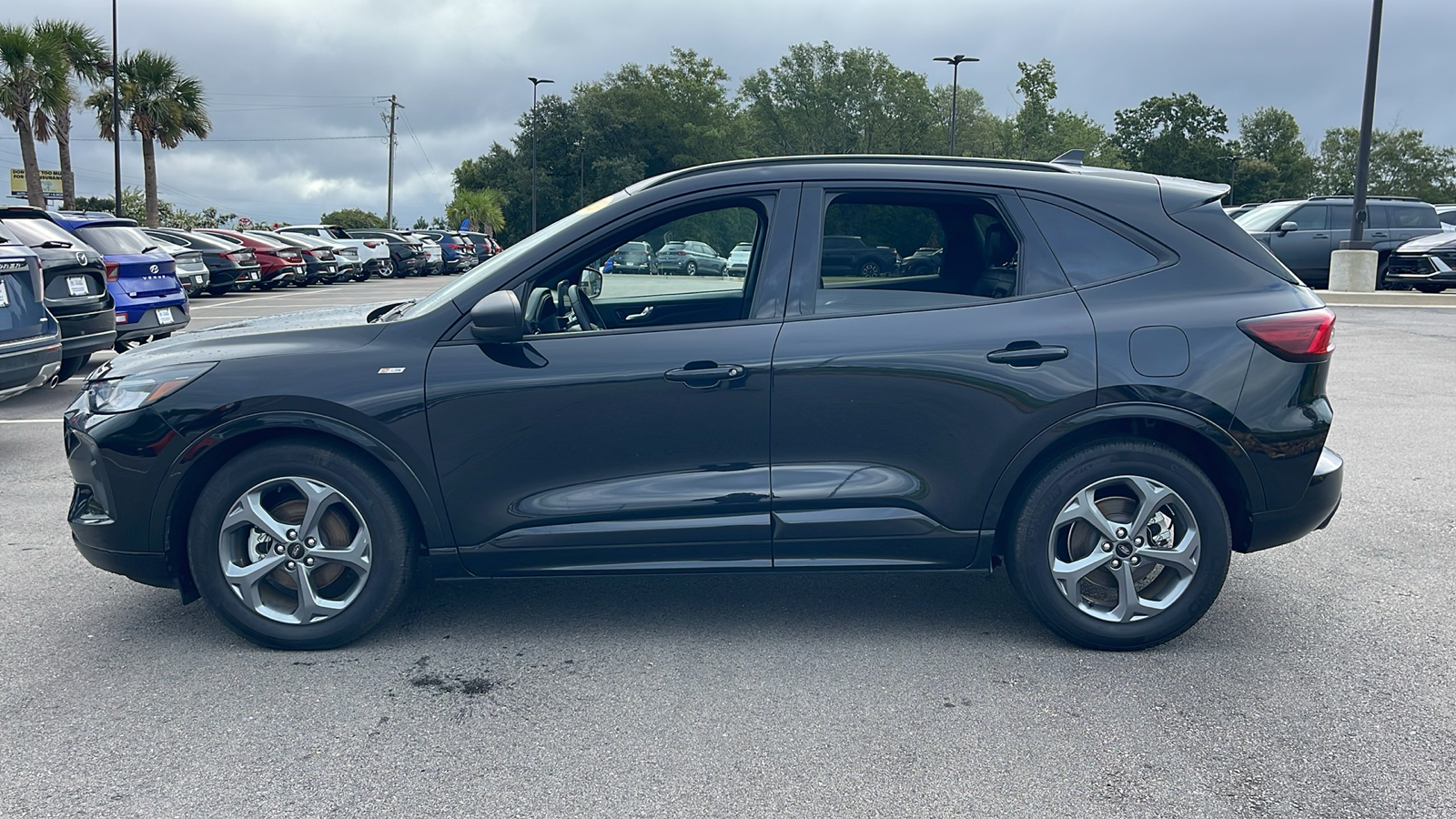 2023 Ford Escape ST-Line 4