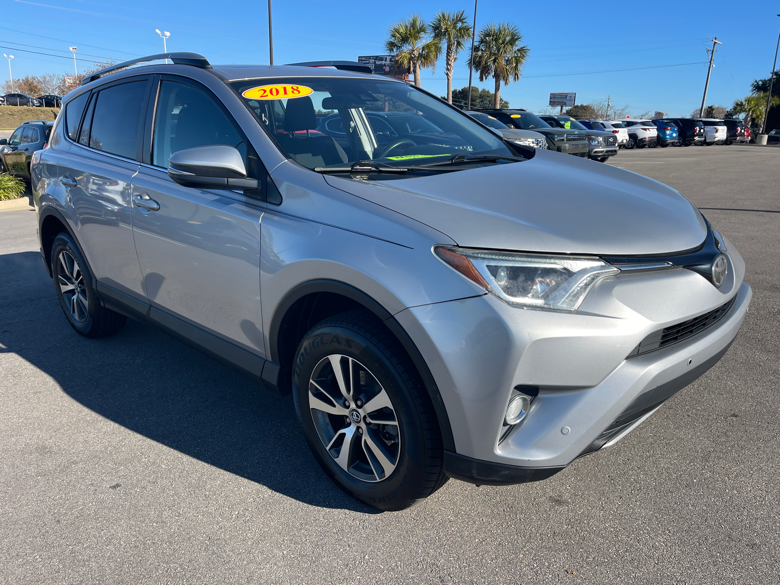 2018 Toyota RAV4 XLE 1