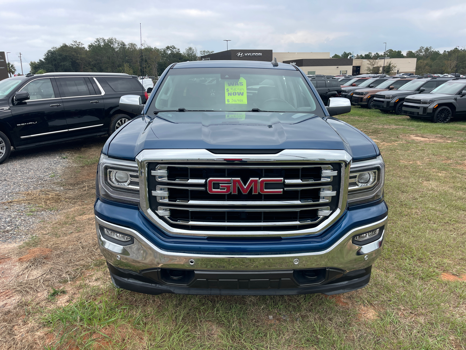 2018 GMC Sierra 1500 SLT 2