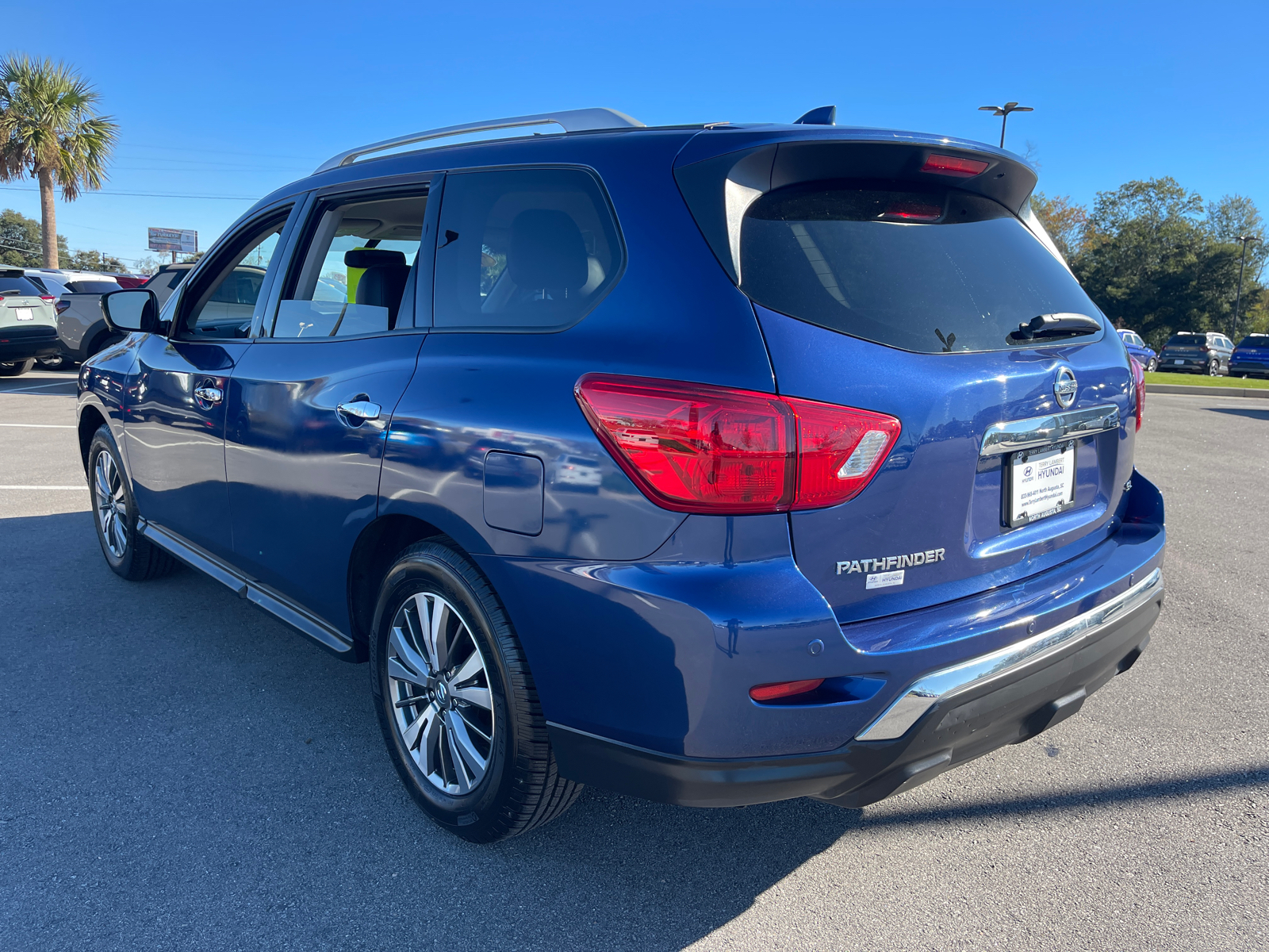 2020 Nissan Pathfinder SL 5