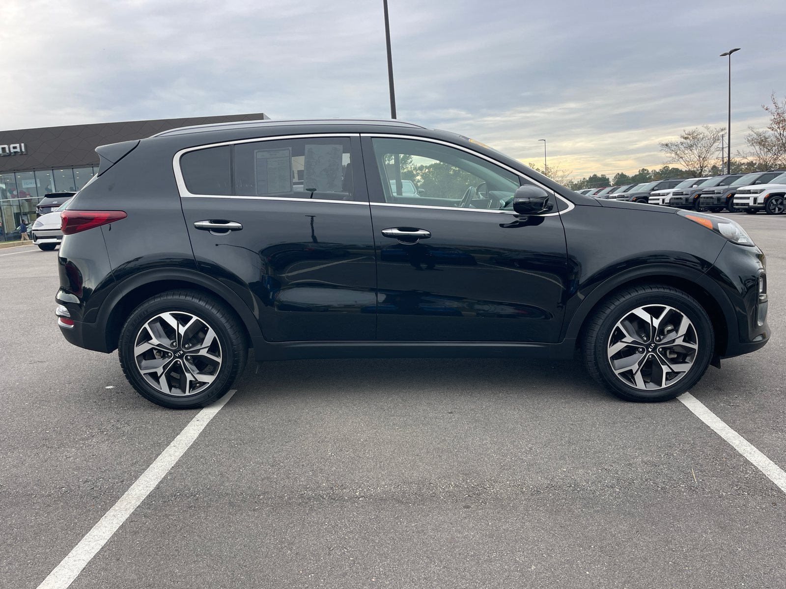 2020 Kia Sportage EX 8