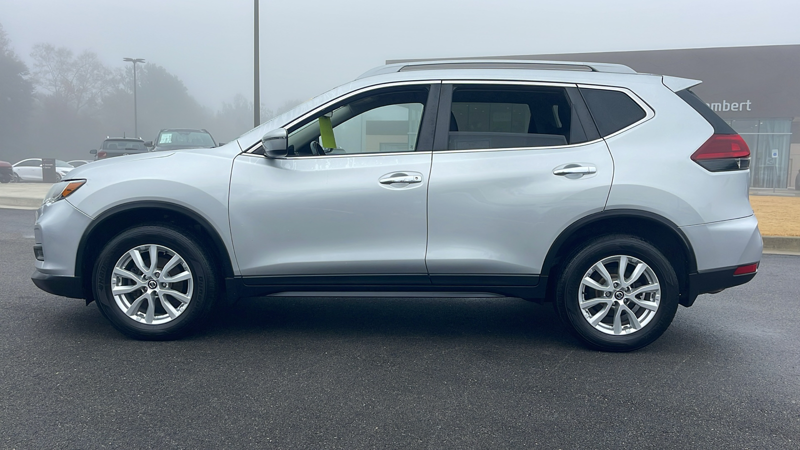 2019 Nissan Rogue S 4