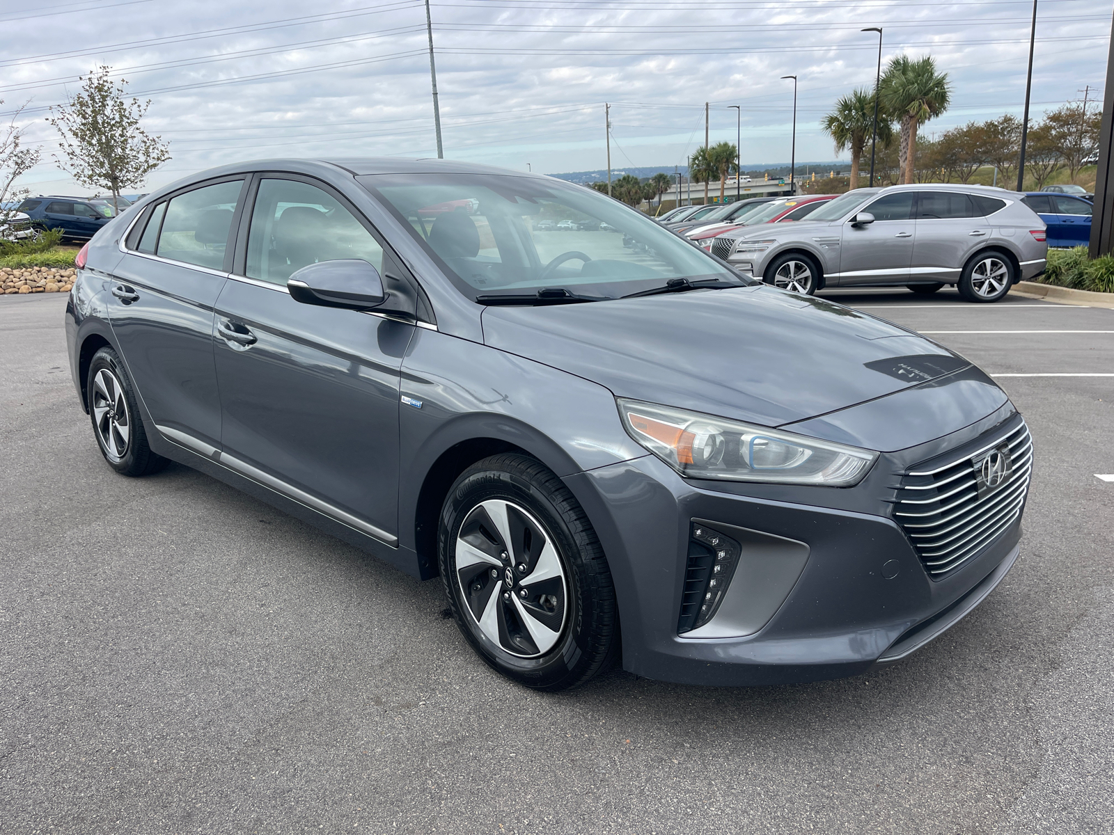 2017 Hyundai Ioniq Hybrid SEL 1