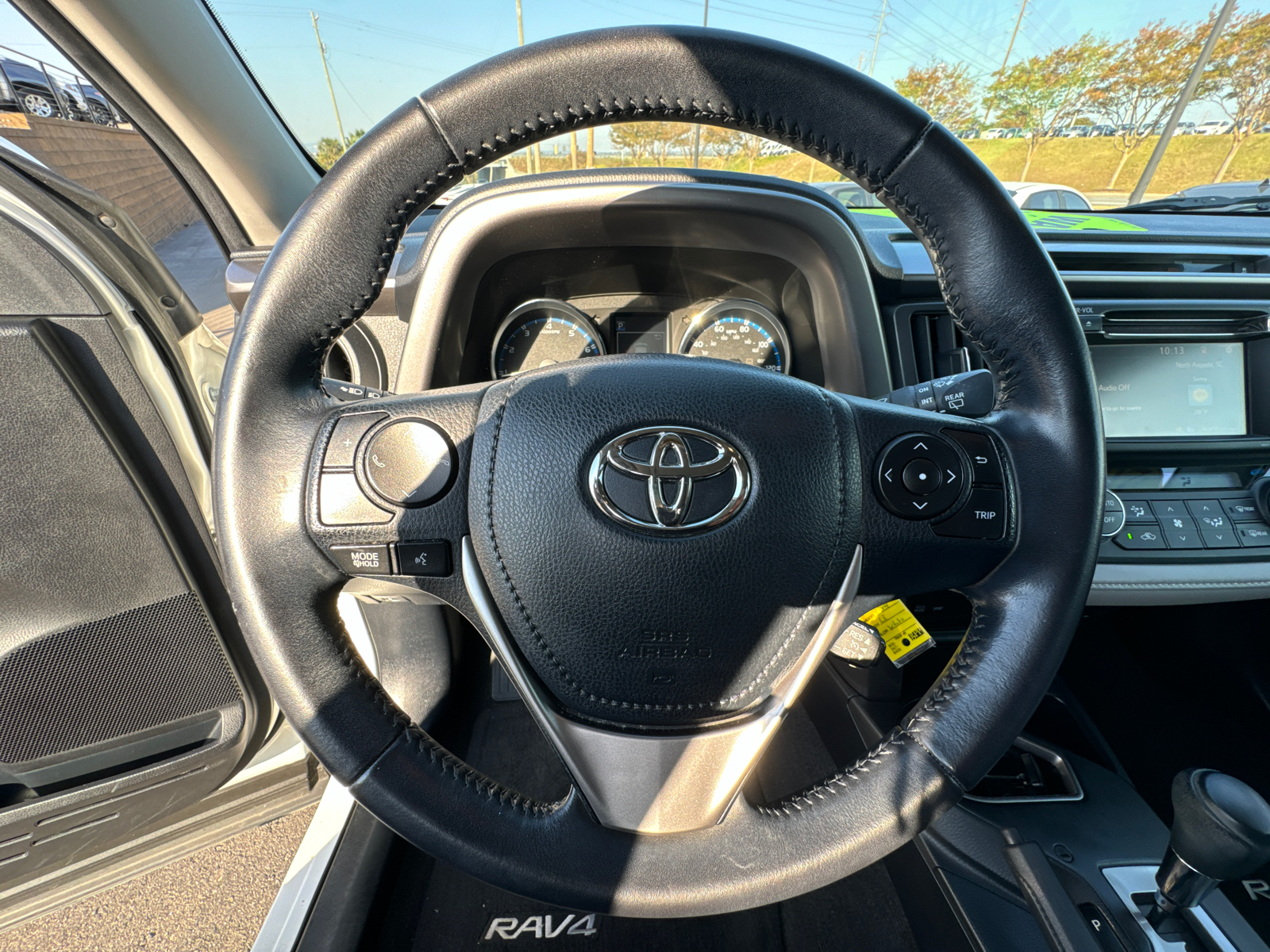 2016 Toyota RAV4 XLE 20