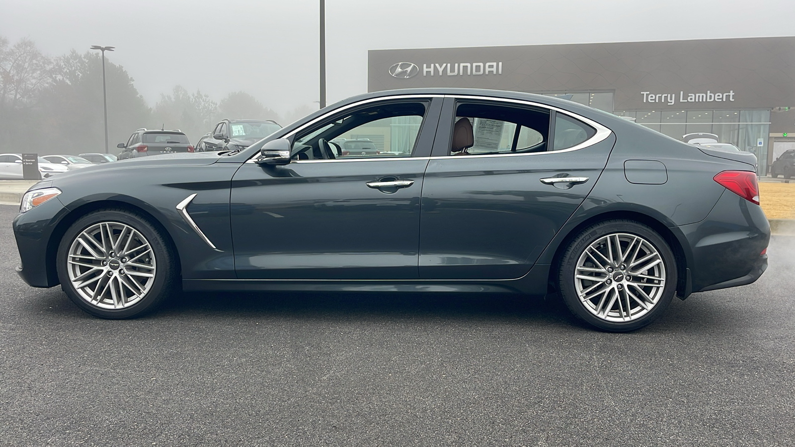 2020 Genesis G70 2.0T 4