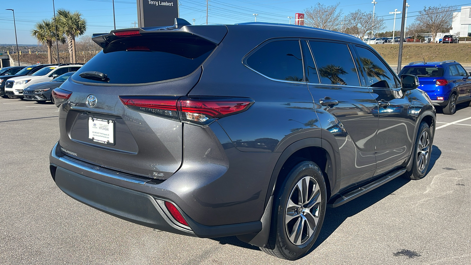 2021 Toyota Highlander XLE 7