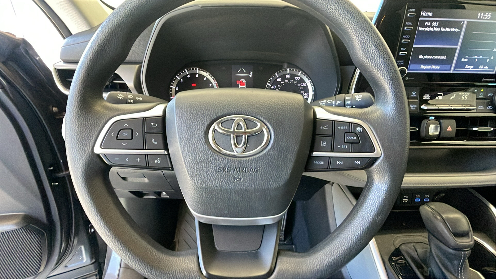 2022 Toyota Highlander L 21