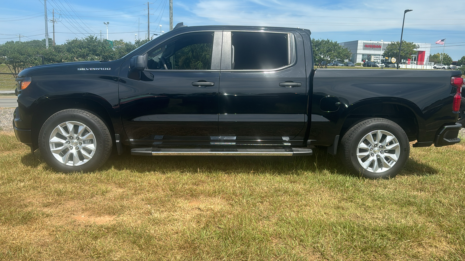 2023 Chevrolet Silverado 1500 Custom 4