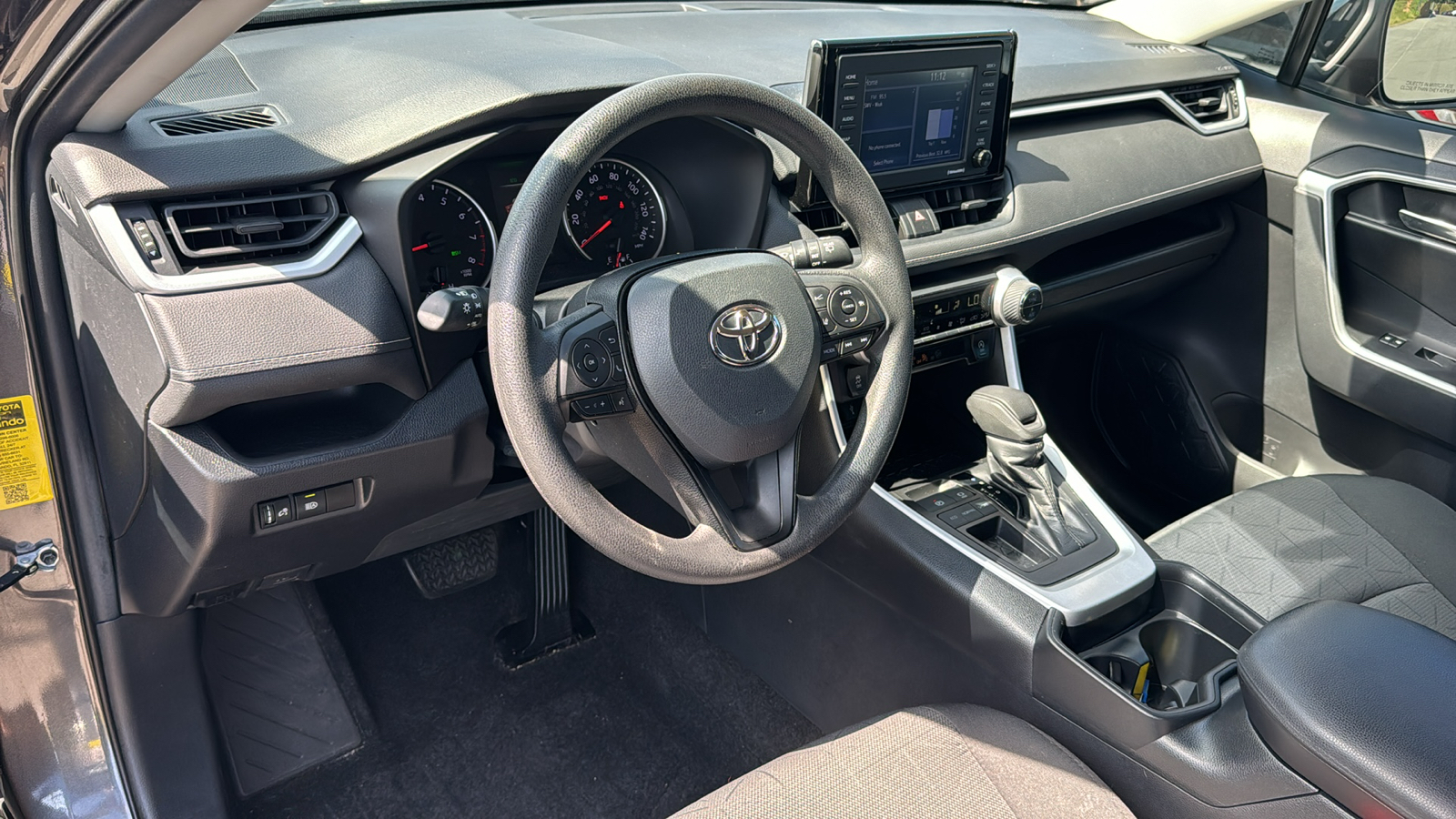 2021 Toyota RAV4 XLE 25