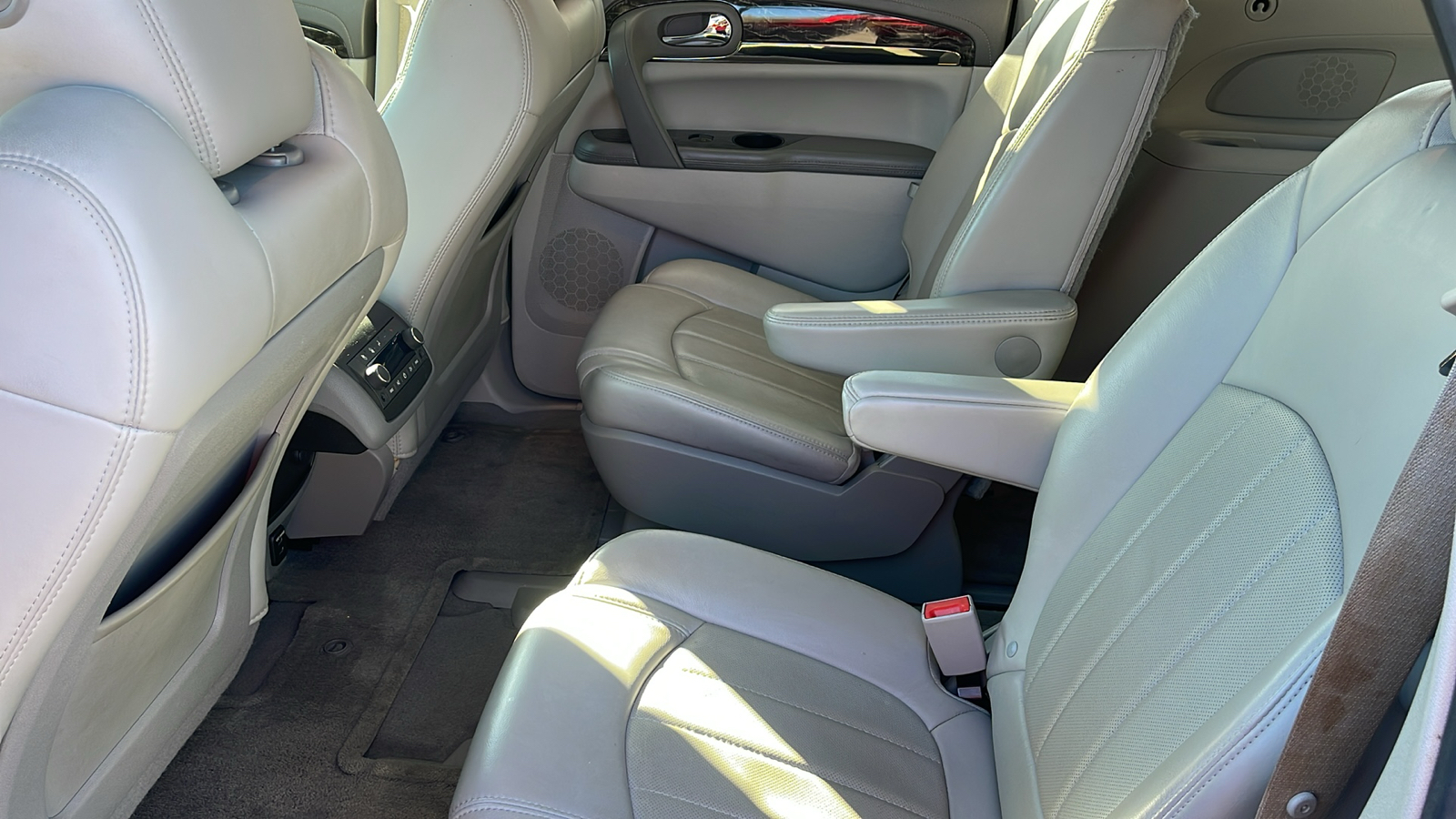 2014 Buick Enclave Leather Group 12