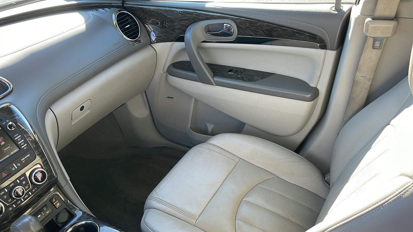 2014 Buick Enclave Leather Group 14