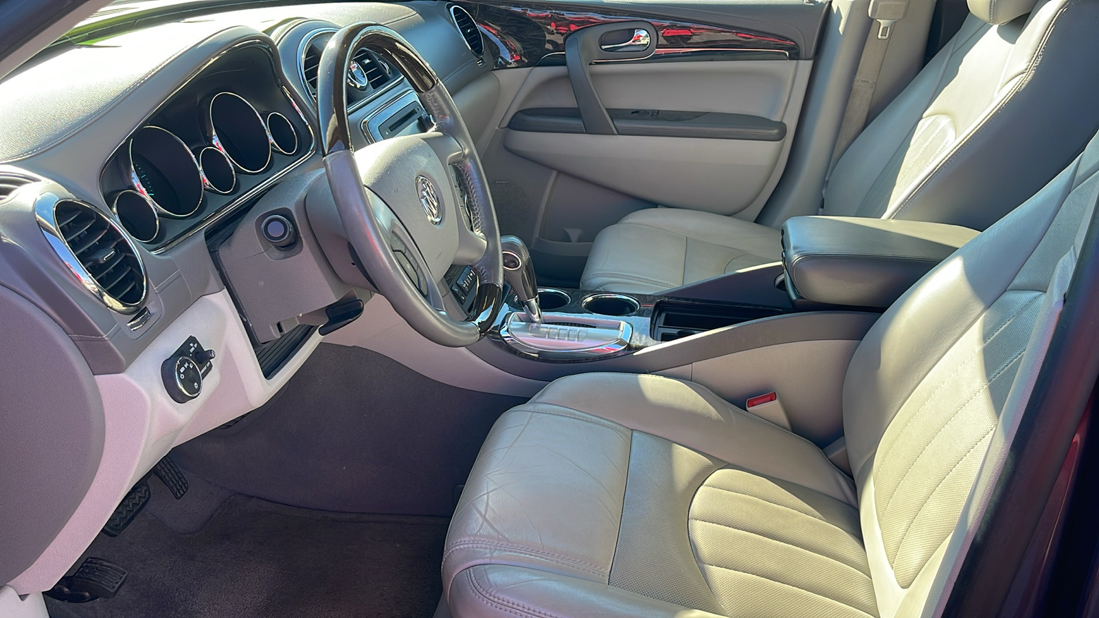 2014 Buick Enclave Leather Group 26