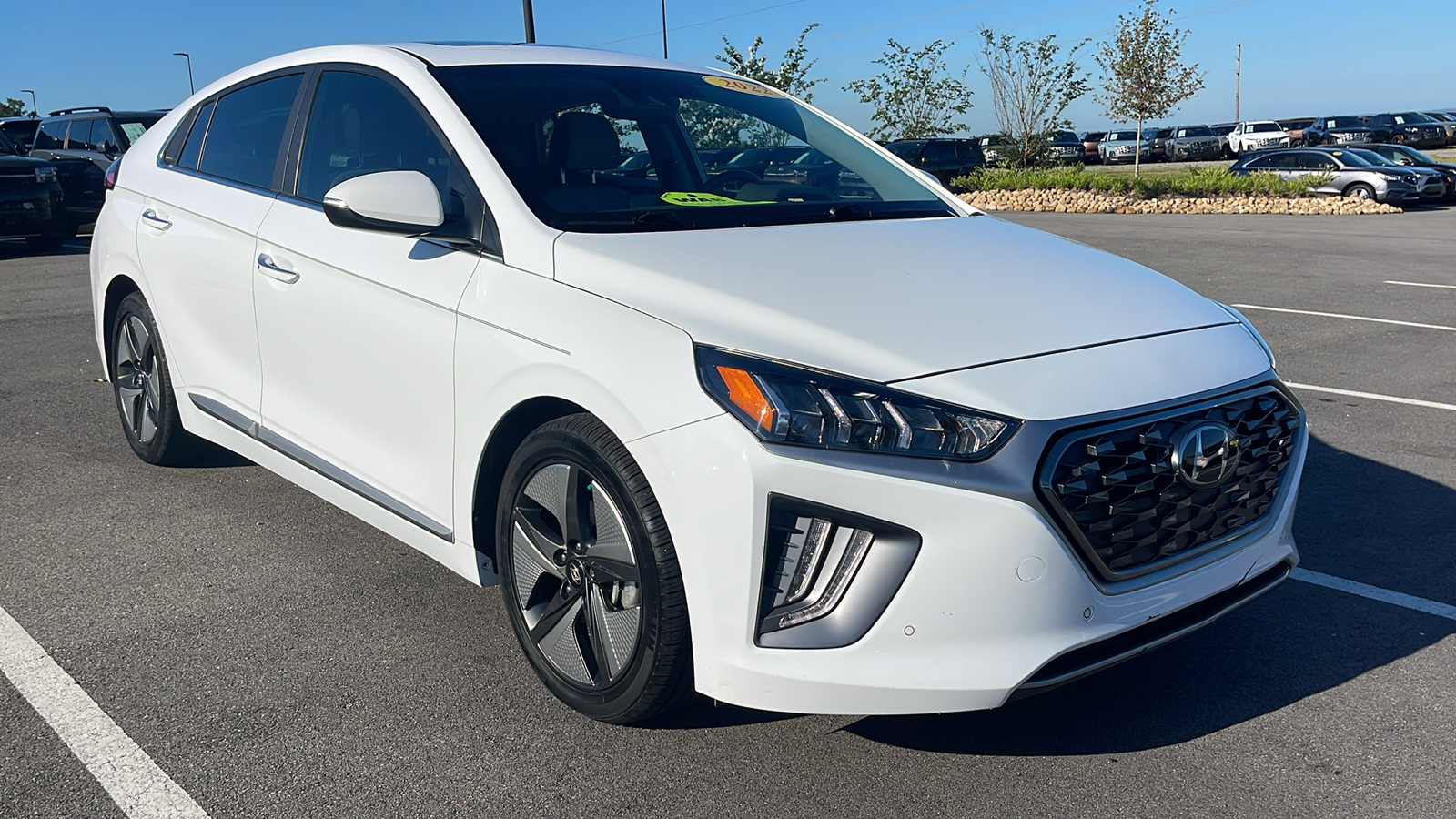 2022 Hyundai Ioniq Hybrid Limited 1