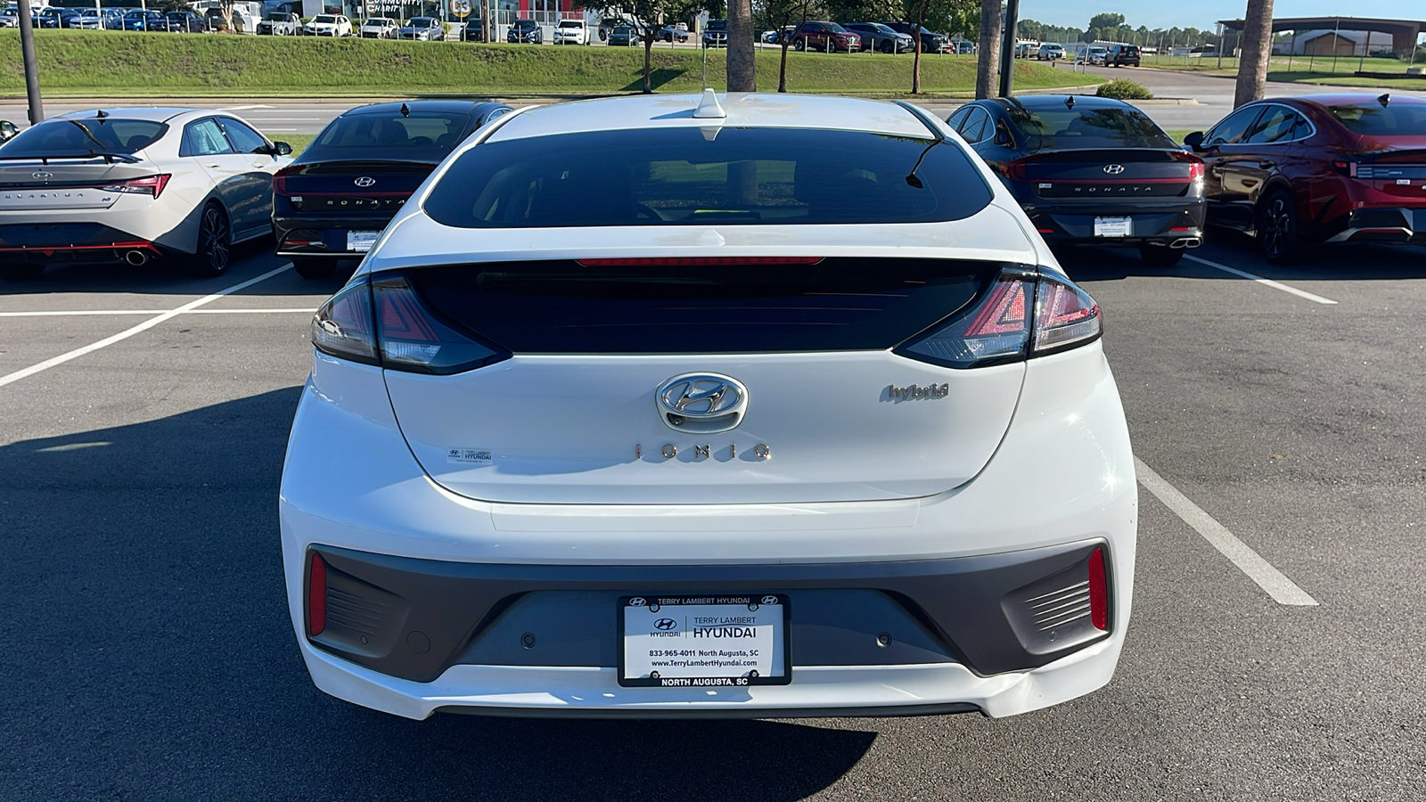 2022 Hyundai Ioniq Hybrid Limited 6