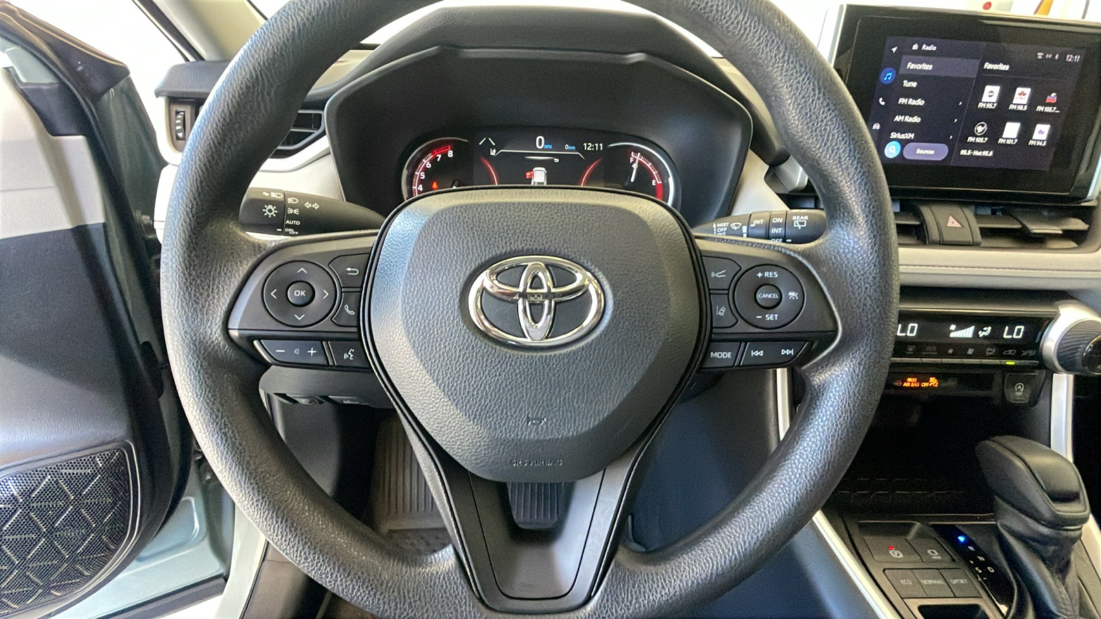 2023 Toyota RAV4 XLE 20