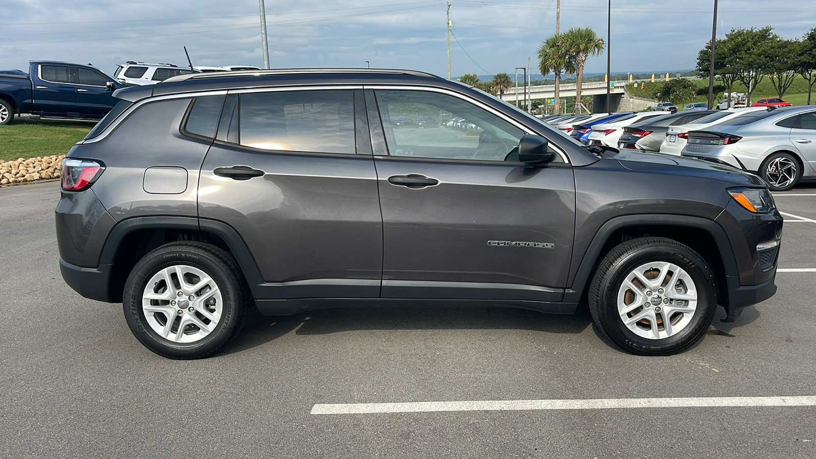 2021 Jeep Compass Sport 8