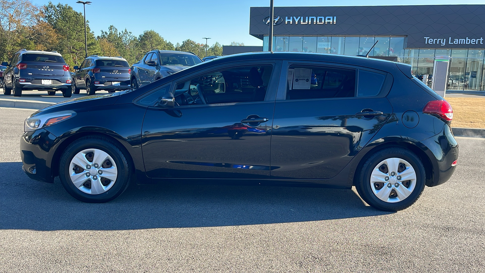 2017 Kia Forte5 LX 4