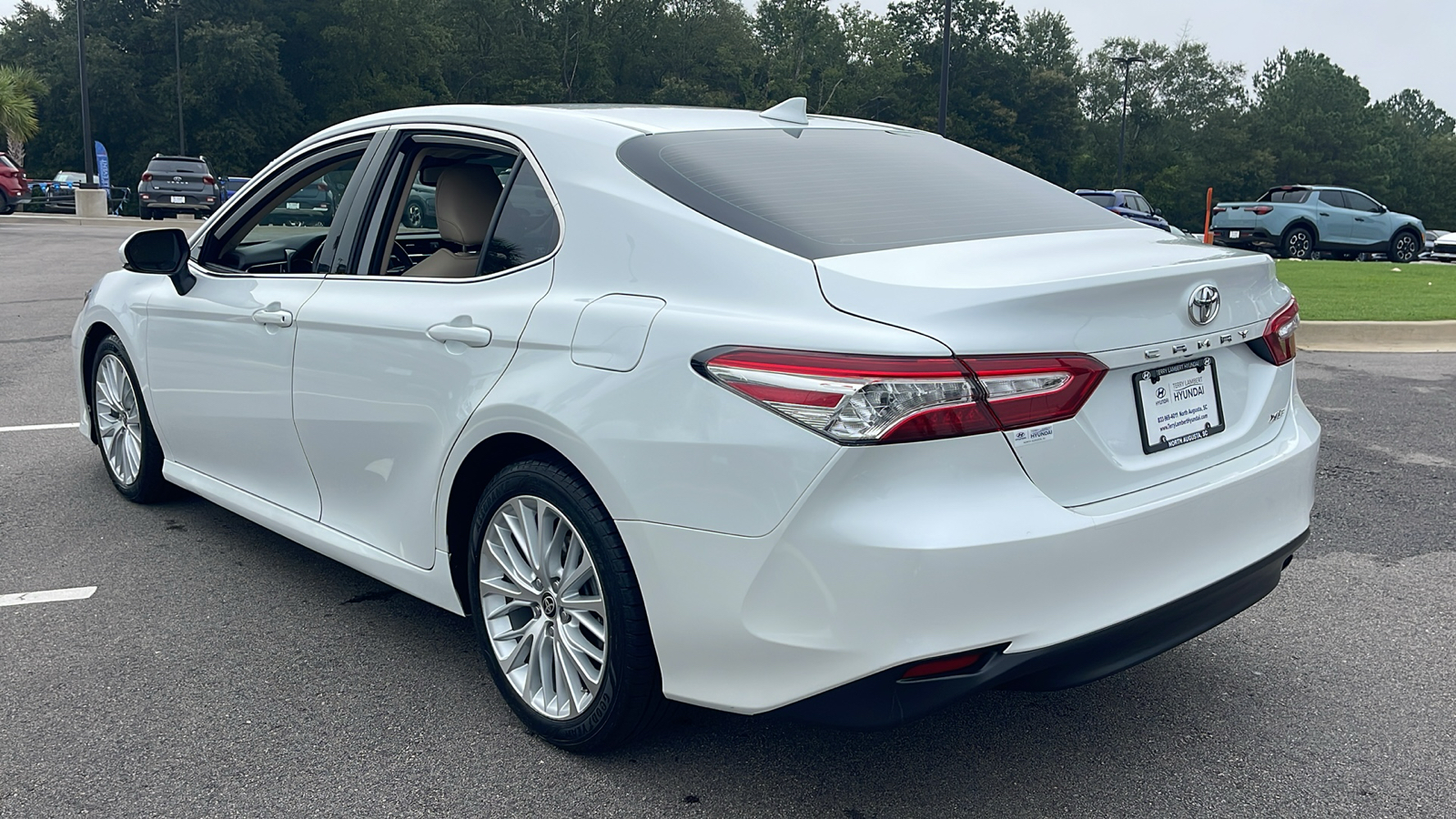 2020 Toyota Camry XLE 5