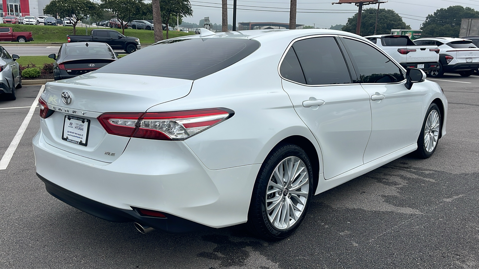 2020 Toyota Camry XLE 7