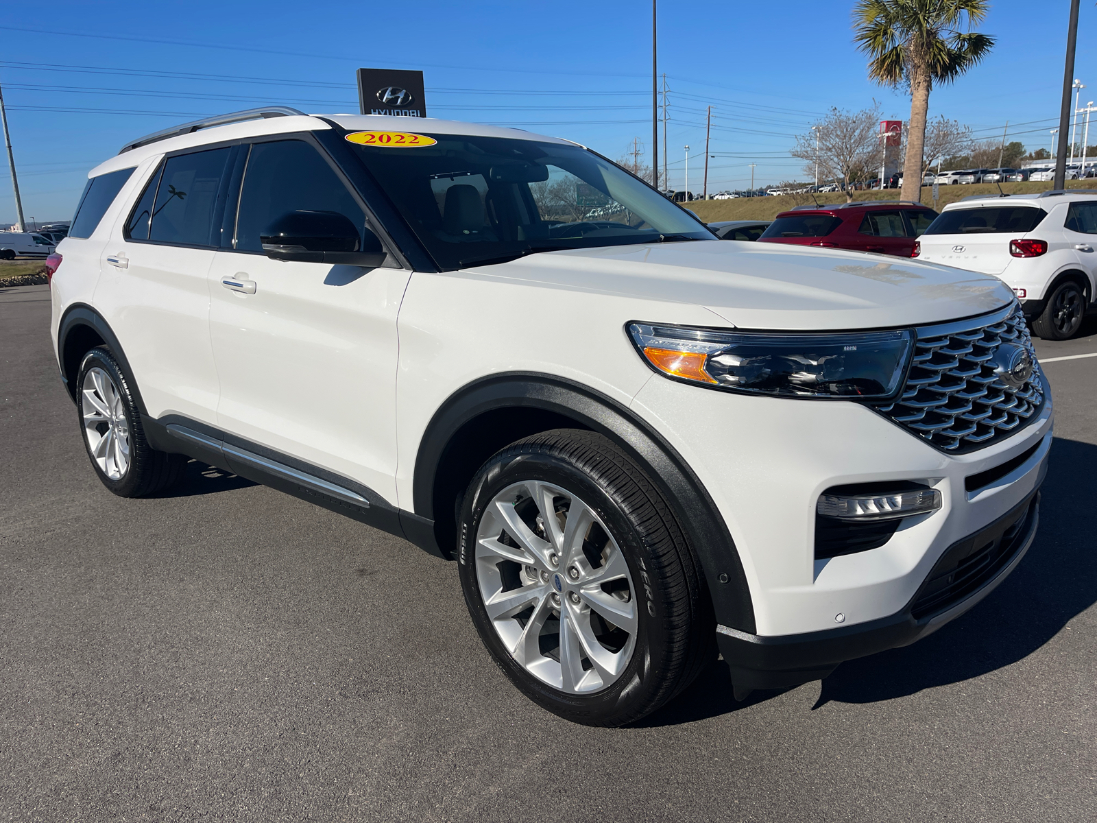 2022 Ford Explorer Platinum 1