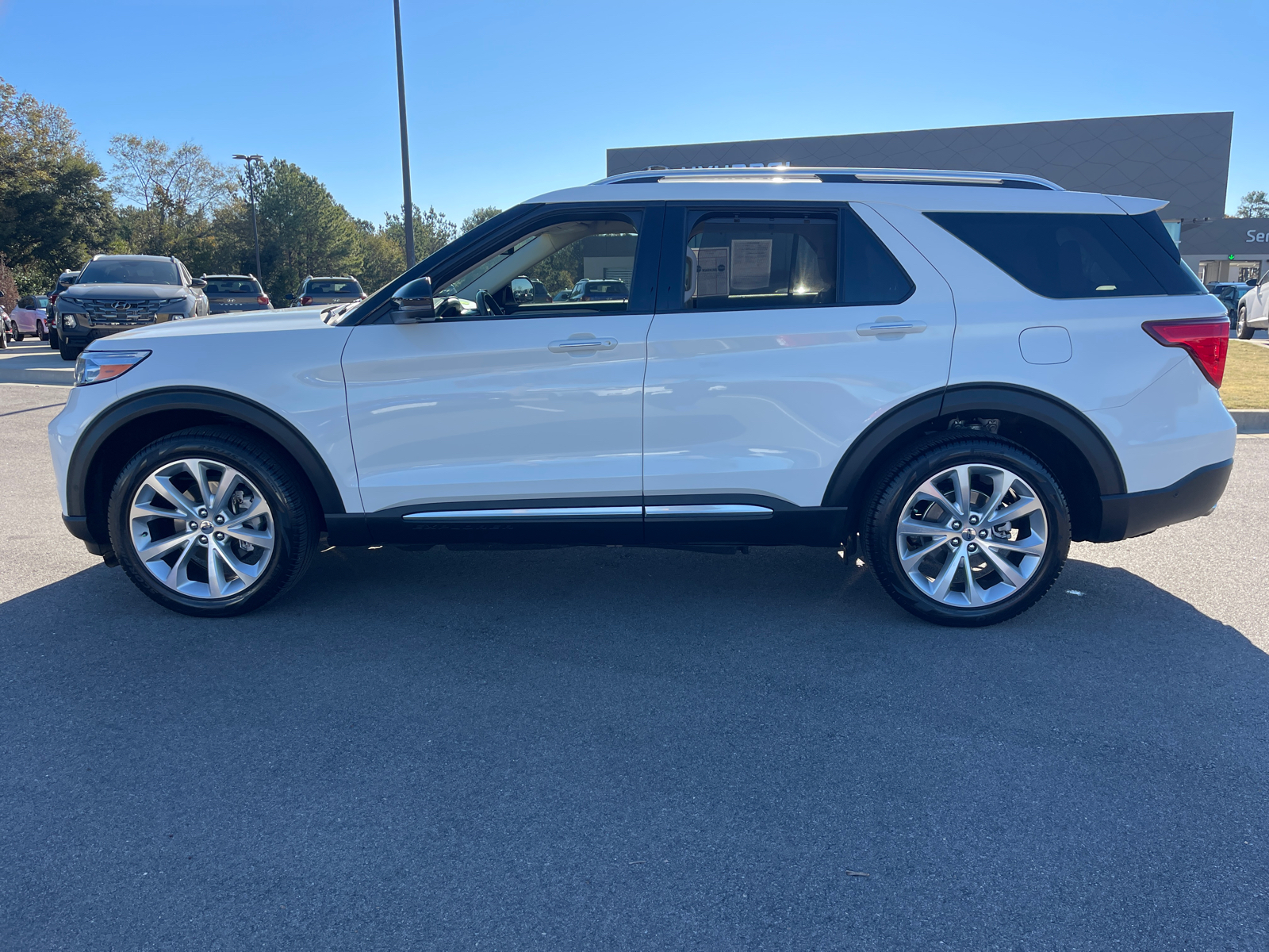 2022 Ford Explorer Platinum 4