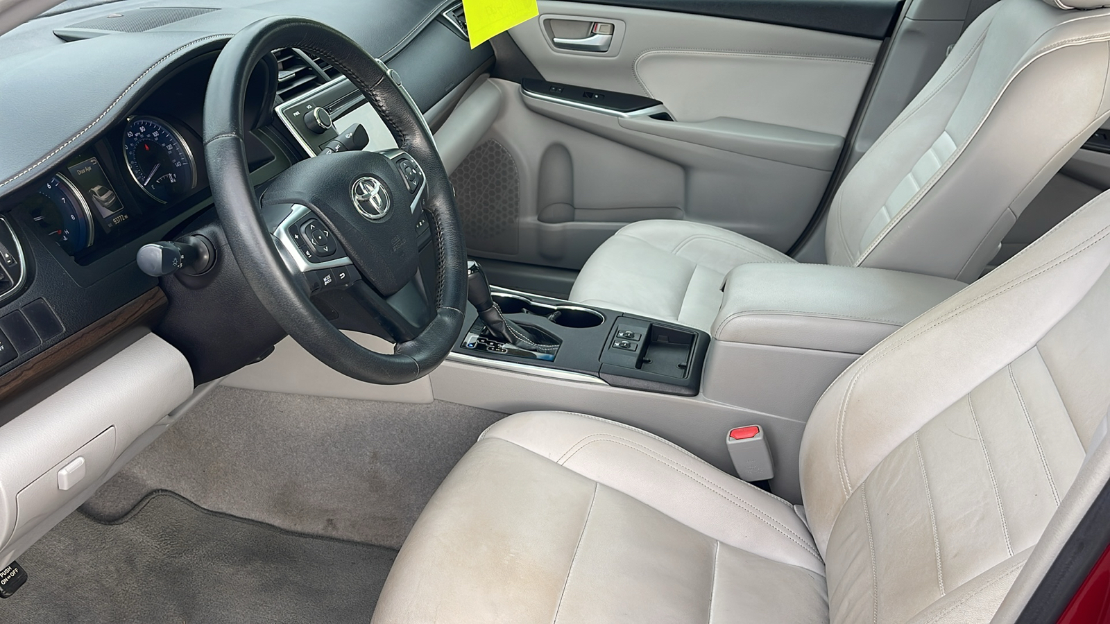 2015 Toyota Camry  24